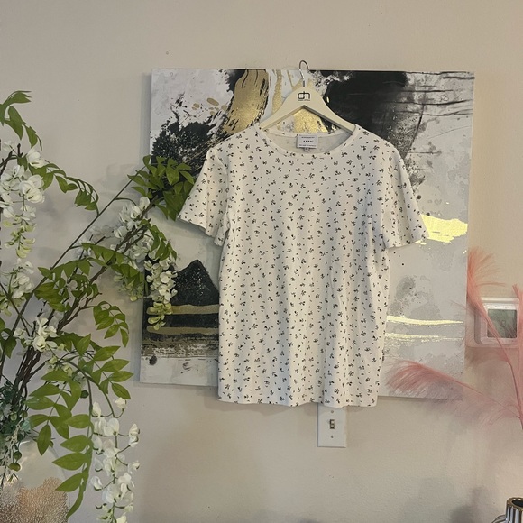 SABO Cotton blend fabric with a ditzy floral print- New no tags - Picture 5 of 6